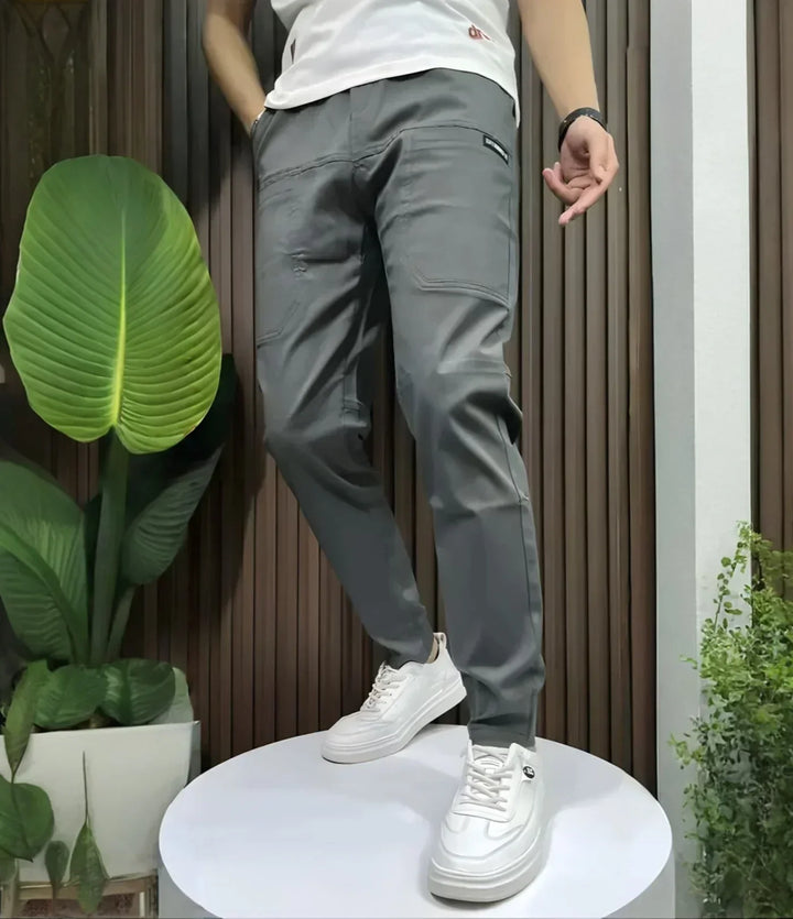 William - Stretchy cargo pants